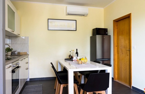 Medvinjak Apartment | Three bedroom apartment with terrace and sea view Korčula (A-23528-a)