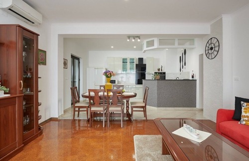Popovici Apartment | Three bedroom apartment with balcony and sea view Uskoplje, Dubrovnik (A-23452-a)