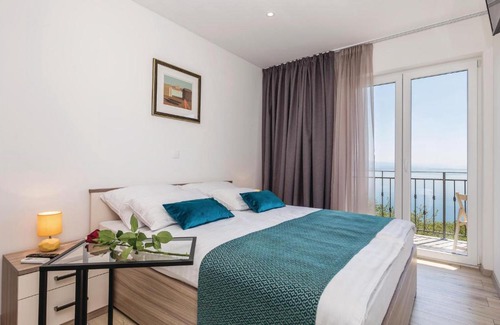 Pobri Apartment | Three-Bedroom Apartment in Opatija