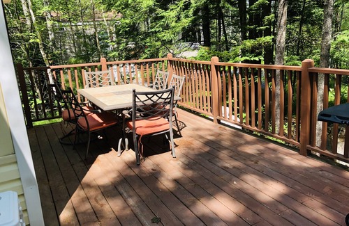 South Casco Cottage | Three Bedroom Cottage in Point Sebago