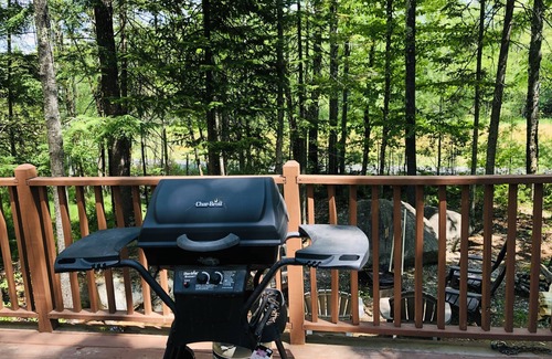 South Casco Cottage | Three Bedroom Cottage in Point Sebago