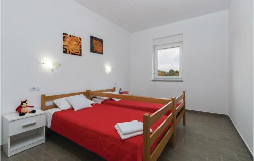 Vodnjan House | Three-Bedroom Holiday Home In Vodnjan