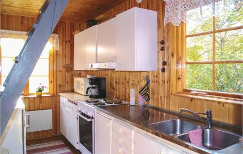 Gamla Staden-Sandskogen House | Three-Bedroom Holiday Home In Ystad