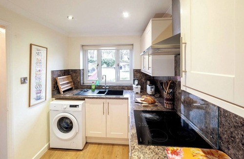 Crewkerne Cottage | Three Bedroom Home with Garden and Parking
