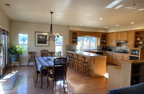 Sonora House | Three - Bedroom home well kept/beautiful scenery