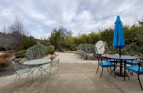 Sonora House | Three - Bedroom home well kept/beautiful scenery