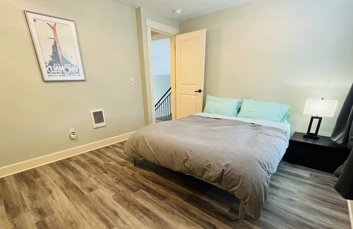 Corbett - Terwilliger - Lair Hill House | Three Bedroom Portland Home in Quiet, Safe, Wooded Neighborhood