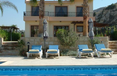Pissouri Villa | Three bedroom villa with private pool and landscaped garden close to the beach