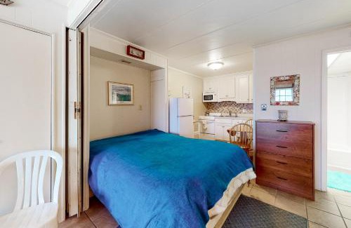 Midtown Ocean City Hotel | Three Cheers 106N