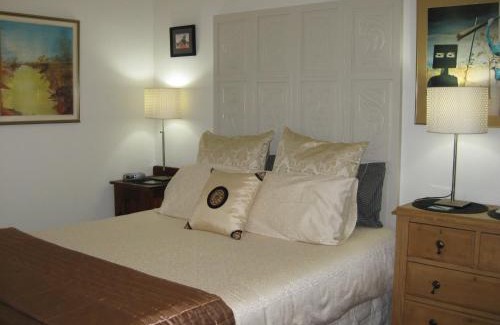 Albany House | Three Chimneys Bed and Breakfast Boutique Guest House