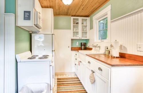 Downtown Cannon Beach Cottage | Three Cozy Cottages w/Gas Fireplaces, Courtyard, & Beach Access - Dog-Friendly