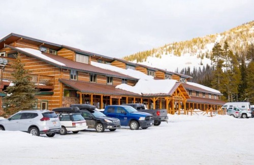 Moran House | Three Fantastic Cottages, Located Near All the Excitement w/ Parking!