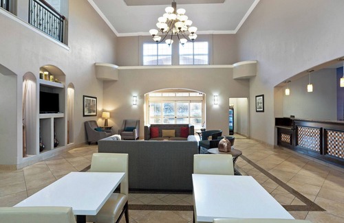 Westchase Hotel | Three Houston Texas Rooms with Free Parking, Pets Are Welcome