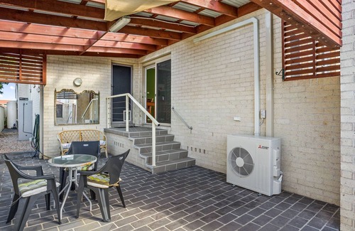 Lake Illawarra House | Three Jewels of the Sea