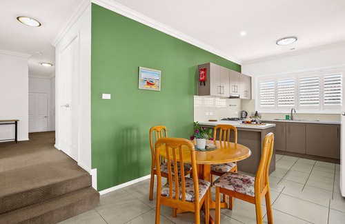Lake Illawarra Villa | Three Jewels of the Sea