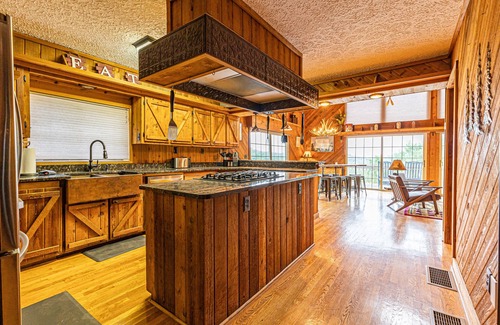 Bryson City Cabin | Three Little Bears Retreat