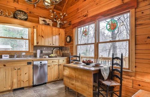 Hidden Lake House | Three Loves Cabin | Cherry Log, GA