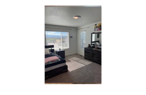Farmington House | Three miles to Lagoon,