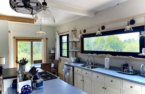 Sister Bay House | Three Sister Meadow "Sweet" Retreat