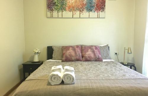 Katoomba House | Three Sisters Garden Cottage