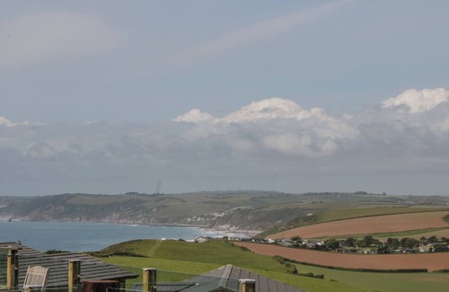 Saint John Cottage | THREE VIEWS LODGE, family friendly, with pool in Whitsand Bay