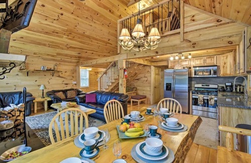 Friendship House | Three years old log Cabin, Free Firewood 5 min from Castle Rock Lake