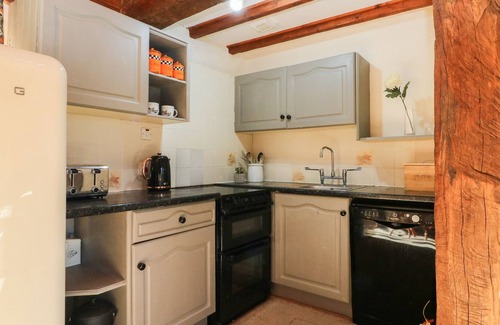Okehampton Cottage | THRESHERS, pet friendly, character holiday cottage in Bridestowe