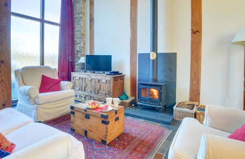 Pumpsaint House | Threshing Barn in the beautiful Llanwrda