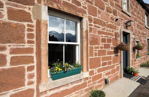 Kirriemuir Cottage | Thrums Cottage - A Writer's Retreat