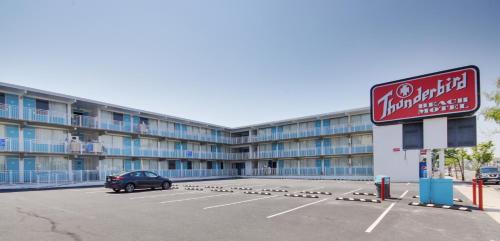 Midtown Ocean City Hotel | Thunderbird Beach Motel