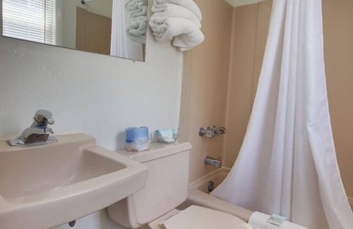 Midtown Ocean City Hotel | Thunderbird Beach Motel
