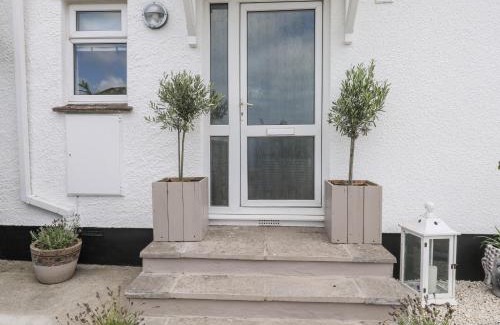 Thurlestone House | Thurlestone, 1 Island View