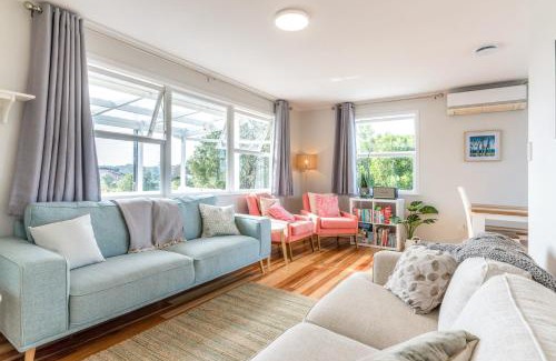 Oneroa House | Ti Cottage - Stay Waiheke