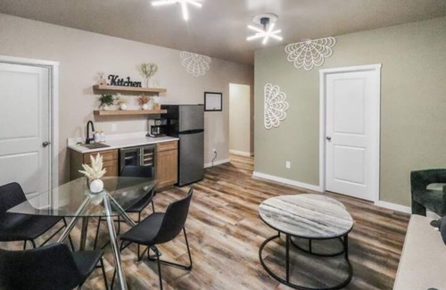 Gretna House | Tiburon Ranch 5 Bedroom 3 Bath 2 GB Internet
