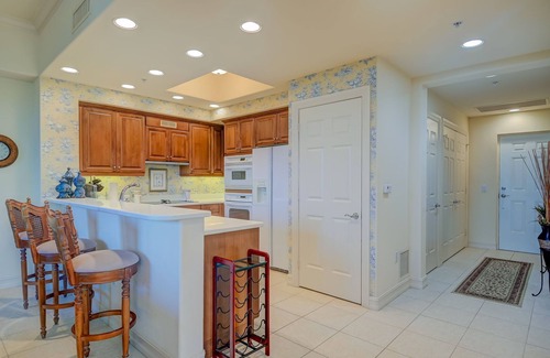 North Naples Condo | Tiburon Ritz Carlton Retreat Condo Rented Monthly With All The Amenities