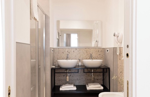 San Lorenzo House | Tiburtina 86 Luxury Suites
