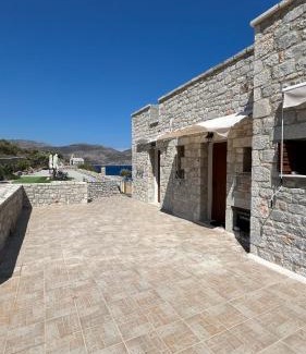 East Mani Apartment | Ticallisti Studios