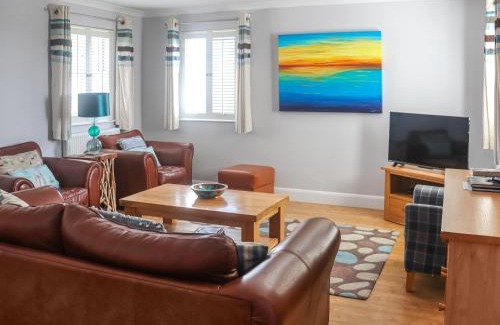 Penally House | Tideglass