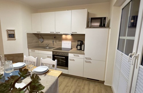Horumersiel Apartment | "Tidehuus by the sea, barrier-free, bicycle room, terrace, perfect for 3 people"