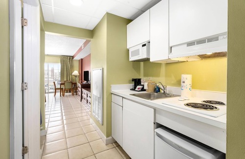 Ocean City Hotel | Tidelands Caribbean Hotel and Suites