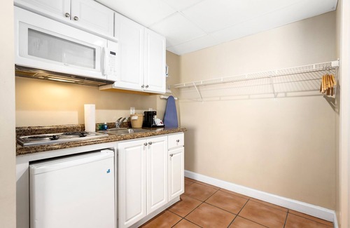 Ocean City Hotel | Tidelands Caribbean Hotel and Suites
