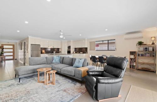Tomakin House | Tides at Tomakin Managed by Batemans Bay Accom