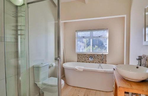 Betty's Bay House | Tides