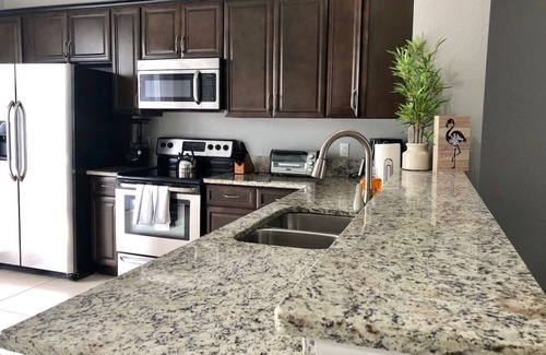 Florida Central Atlantic Coast Cottage | Tideview 166 · NEW Ultra Modern & Super Clean 3 Full Suites