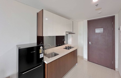 Surabaya Apartment | Tidy and Strategic Location Studio Grand Sungkono Lagoon Apartment