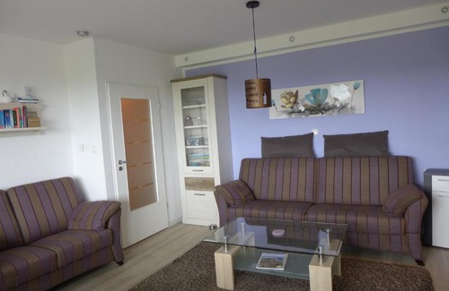 Horum Apartment | Tief 10 Meerblick mit Internet 304