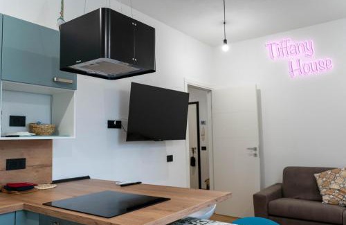 Marina di Massa House | Tiffany House