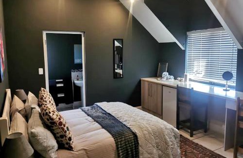 Sedgefield Bed & Breakfast | Tiffanys B & B,