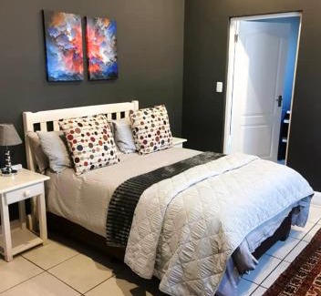 Sedgefield Bed & Breakfast | Tiffanys B & B,