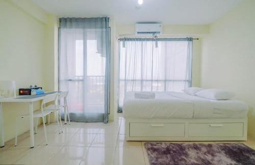 Kayu Putih Apartment | Tifolia Studio Apartment with Double Bed near LRT Station By Travelio